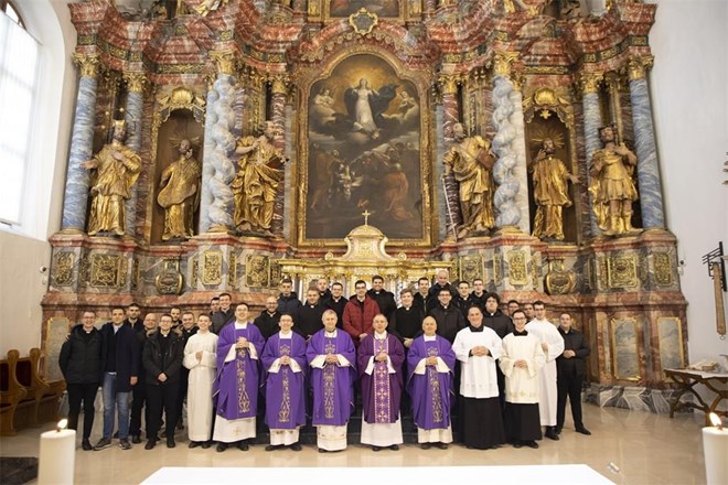 HODOČASNIČKO-IZLETNIČKI POSJET BOGOSLOVA VARAŽDINSKOJ BISKUPIJI